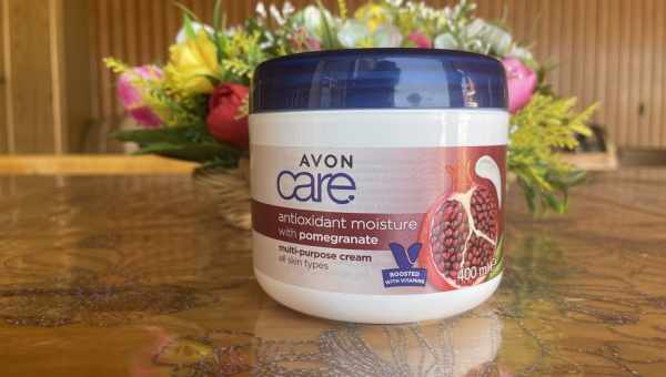 Интенсивно увлажняющий крем для лица с маслом рисовых отрубей Avon Care
