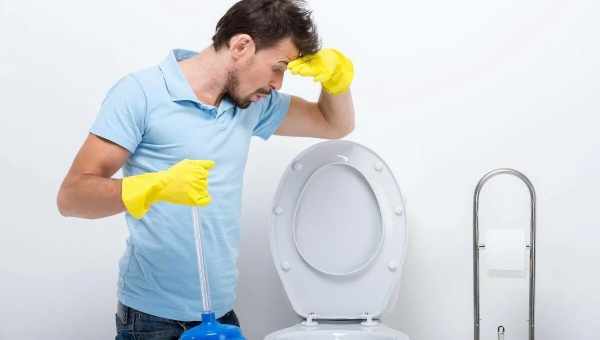 Как избавиться от запах канализации в ванной комнате?