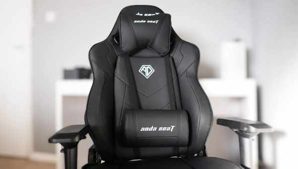 Компания AndaSeat представила новое игровое кресло Navi Edition